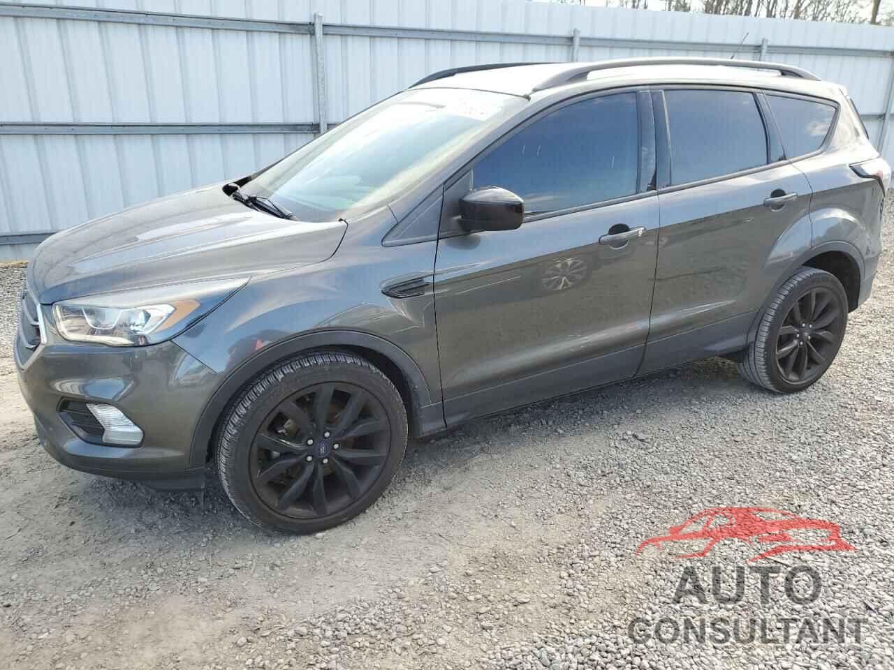 FORD ESCAPE 2018 - 1FMCU0GD5JUD13917