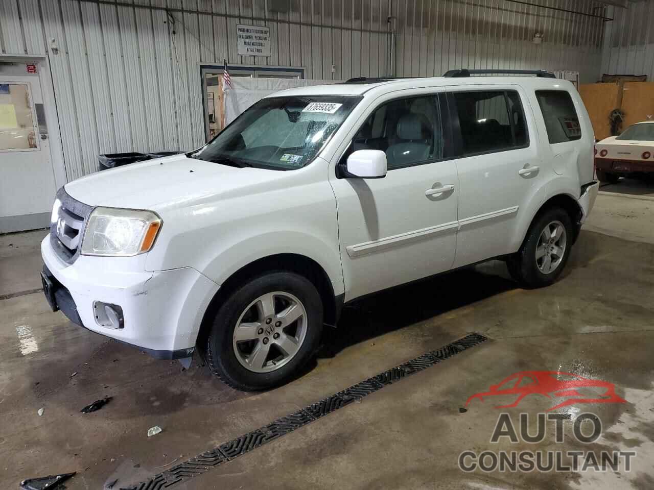 HONDA PILOT 2011 - 5FNYF4H79BB092272