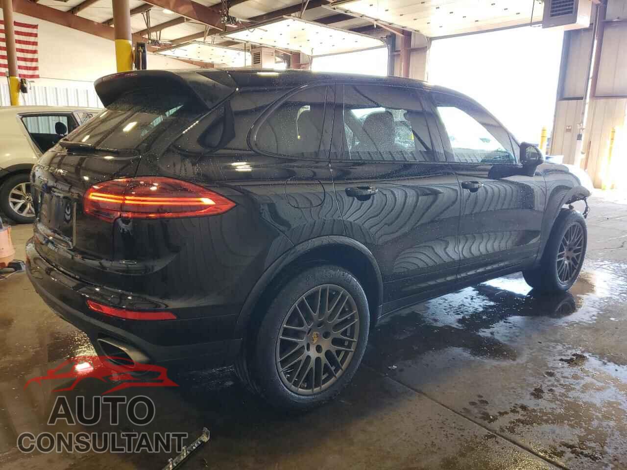 PORSCHE CAYENNE 2018 - WP1AA2A2XJKA00833