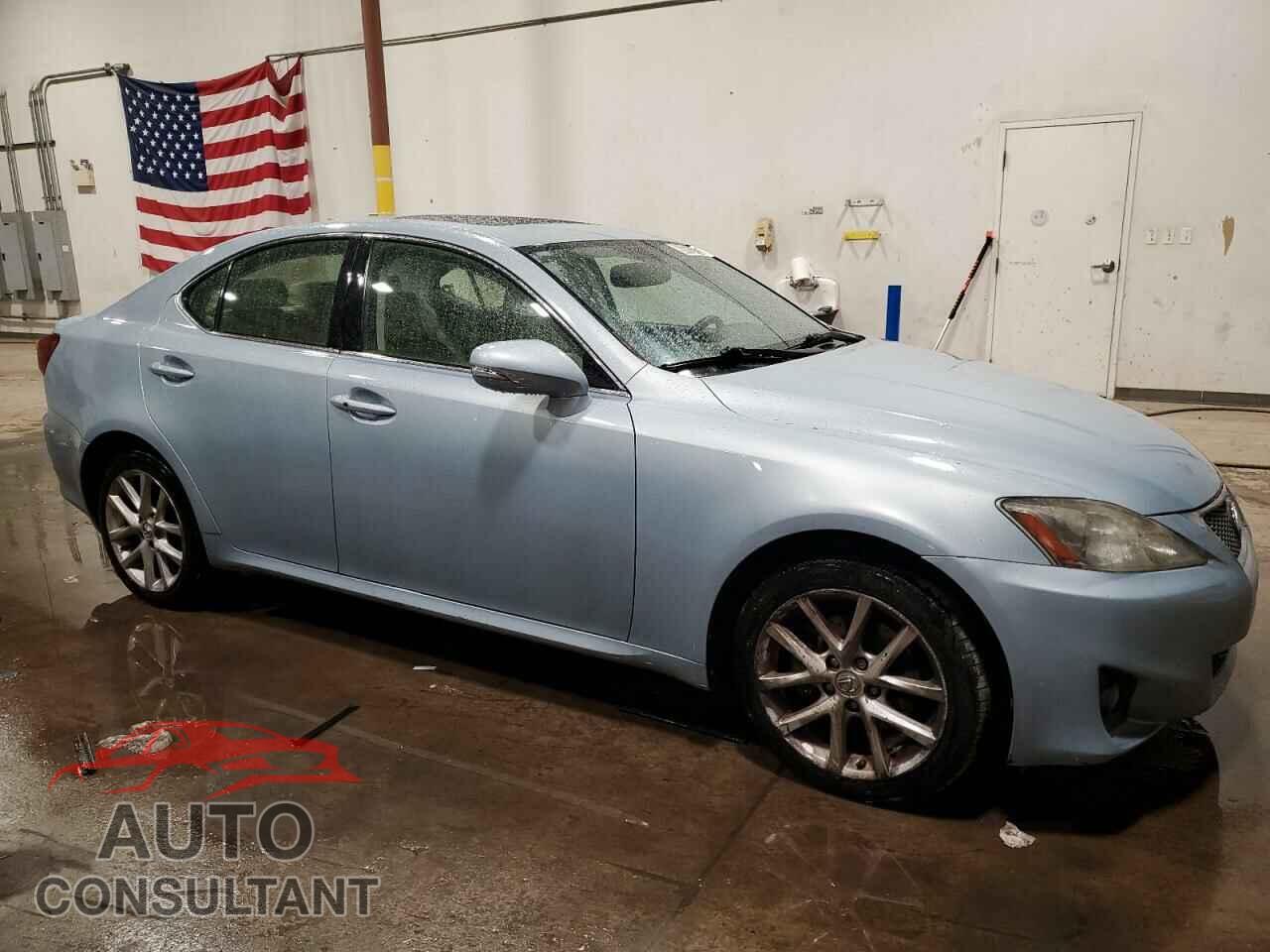 LEXUS IS 2012 - JTHCF5C23C5055313