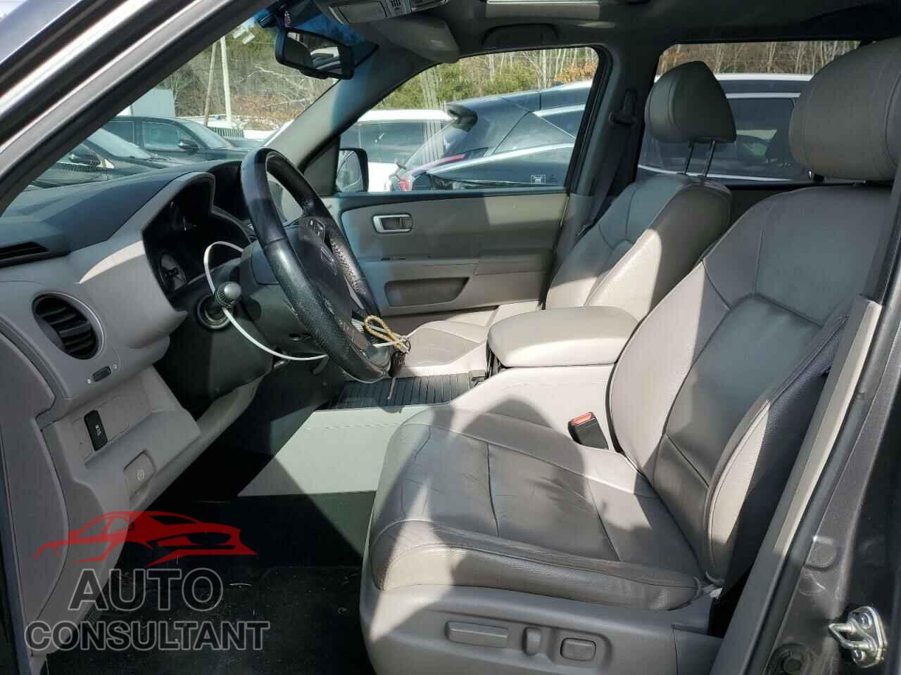 HONDA PILOT 2012 - 5FNYF4H77CB011299