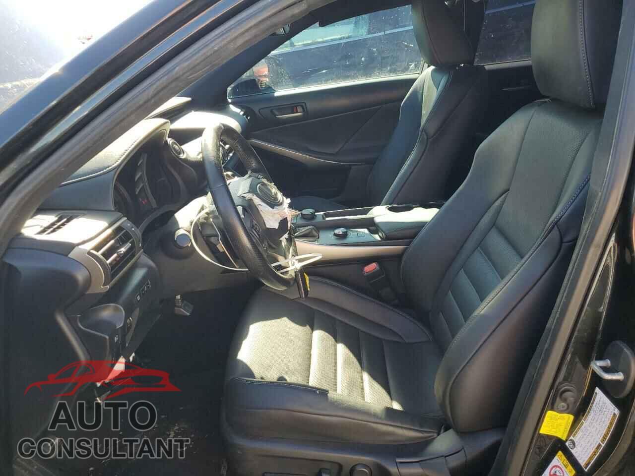 LEXUS IS 2018 - JTHBA1D24J5077366