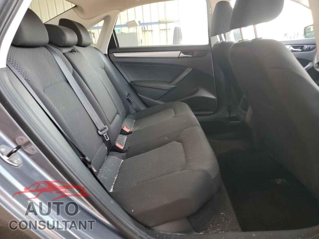 VOLKSWAGEN PASSAT 2014 - 1VWAP7A35EC006073