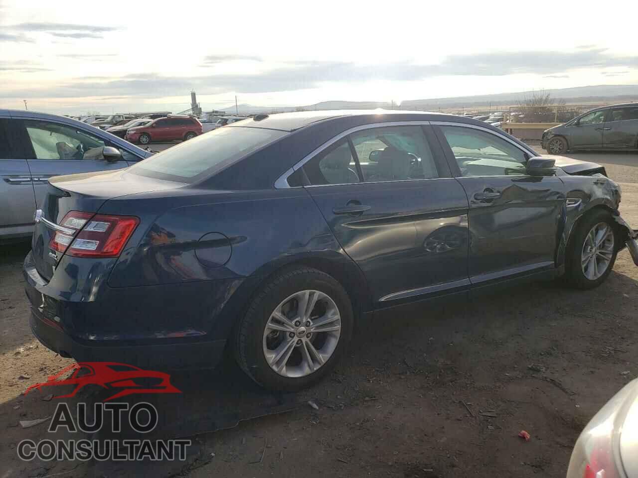 FORD TAURUS 2017 - 1FAHP2E80HG109561