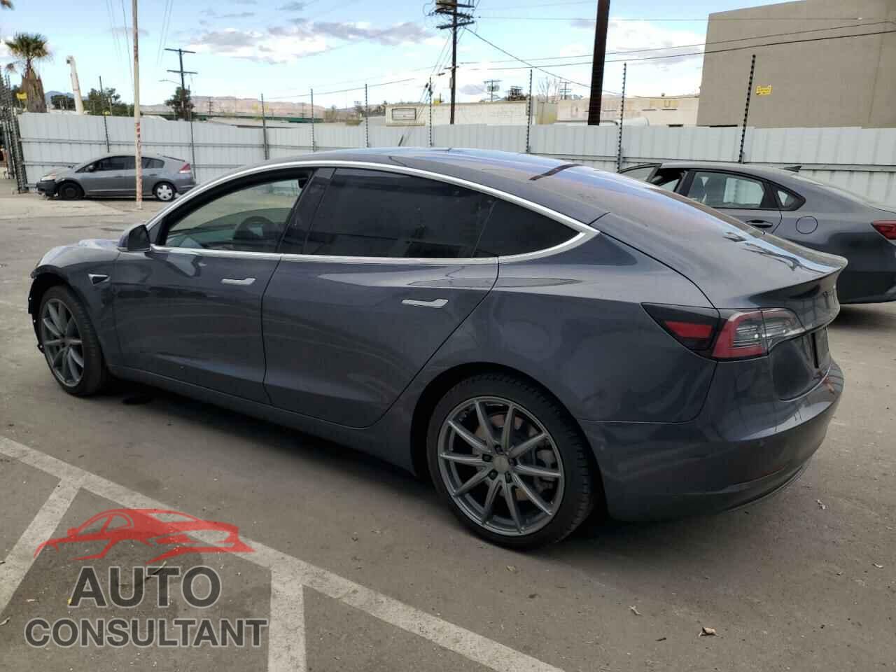 TESLA MODEL 3 2019 - 5YJ3E1EB3KF209672