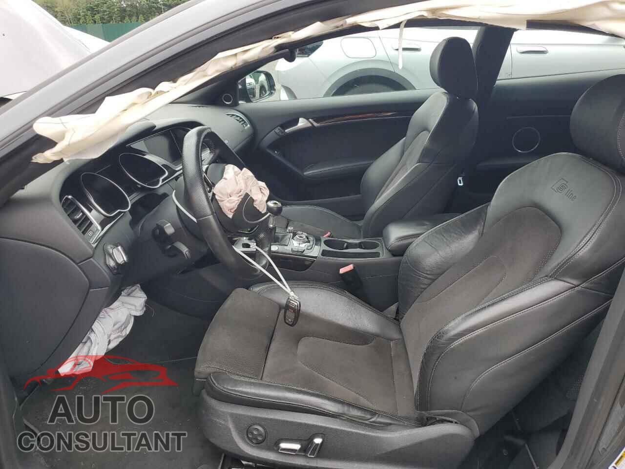 AUDI A5 2014 - WAUSFAFR4EA053673