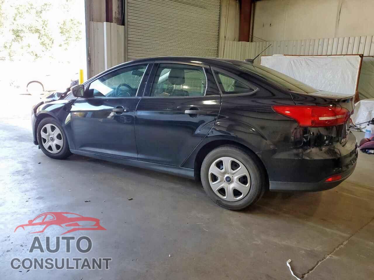 FORD FOCUS 2017 - 1FADP3E25HL308113