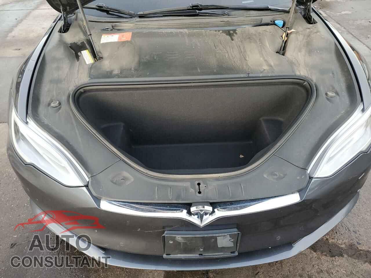 TESLA MODEL S 2017 - 5YJSA1E25HF181874
