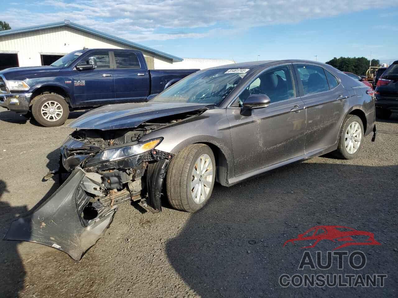 TOYOTA CAMRY 2018 - 4T1B11HK2JU541493