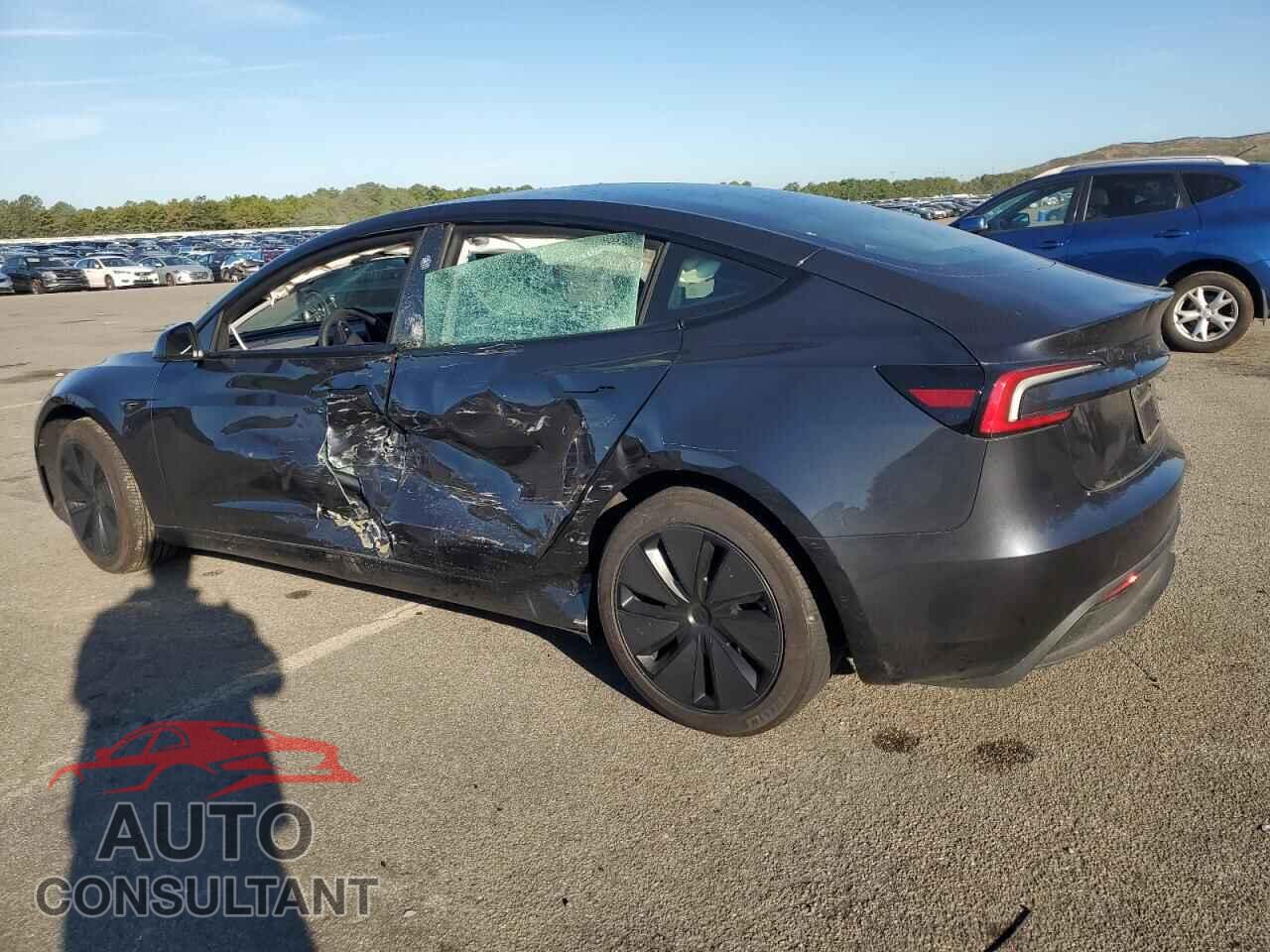TESLA MODEL 3 2024 - 5YJ3E1EA0RF872649