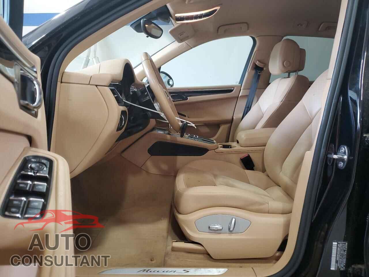 PORSCHE MACAN 2015 - WP1AB2A5XFLB52006