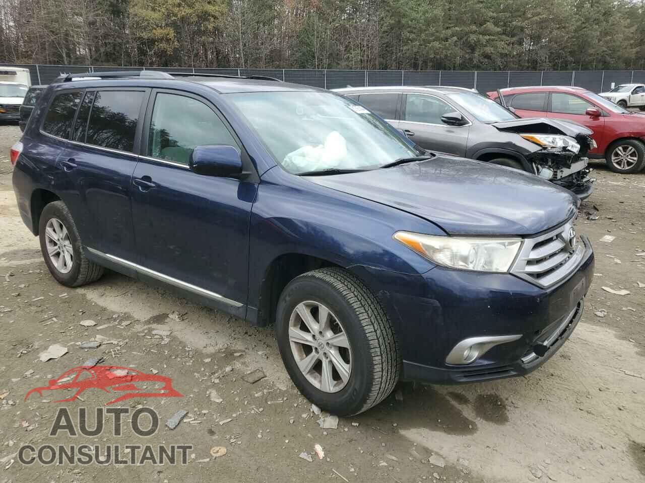 TOYOTA HIGHLANDER 2013 - 5TDBK3EH8DS242668