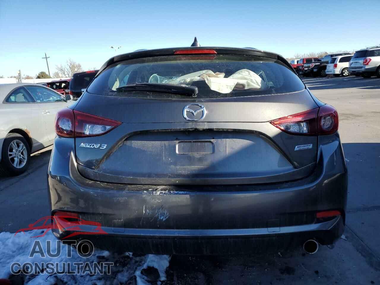 MAZDA 3 2018 - 3MZBN1M32JM160414