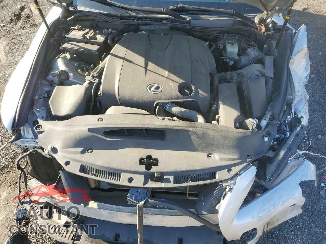 LEXUS IS 2014 - JTHCF1D21E5005343