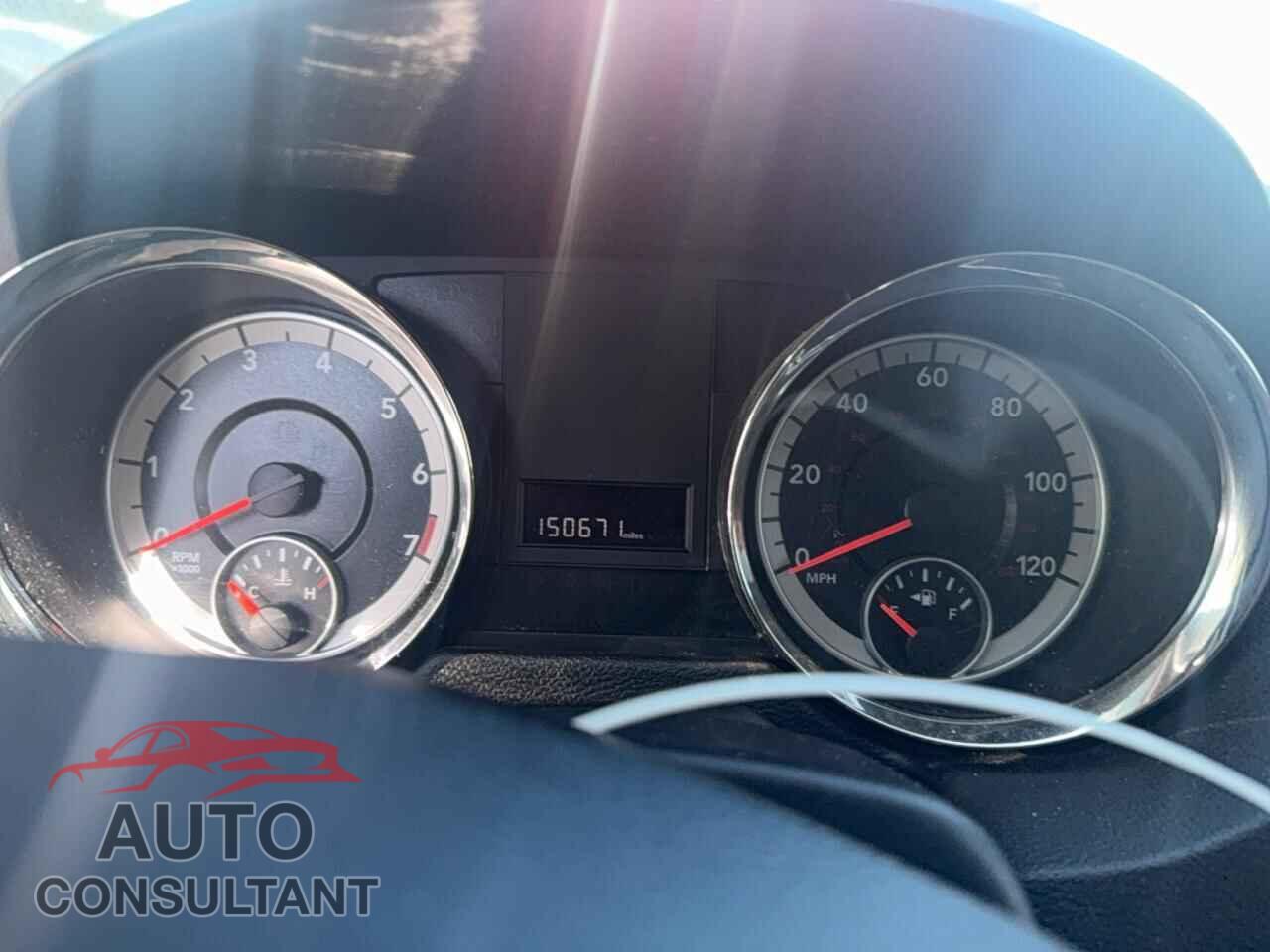 DODGE CARAVAN 2012 - 2C4RDGBG7CR336530
