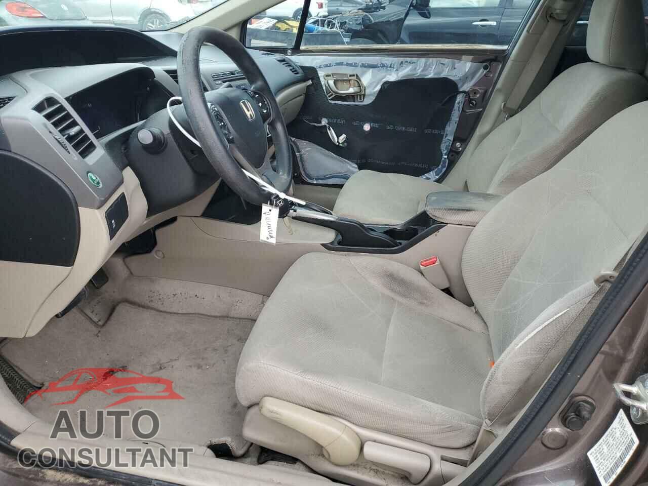 HONDA CIVIC 2012 - 2HGFB2F52CH570067
