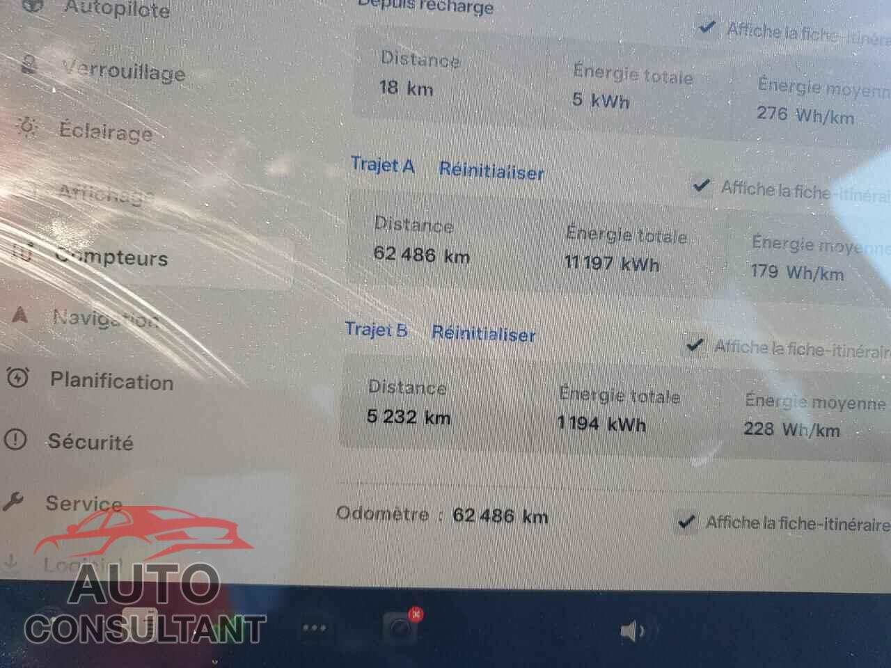 TESLA MODEL Y 2023 - LRWYGDFD8PC227085