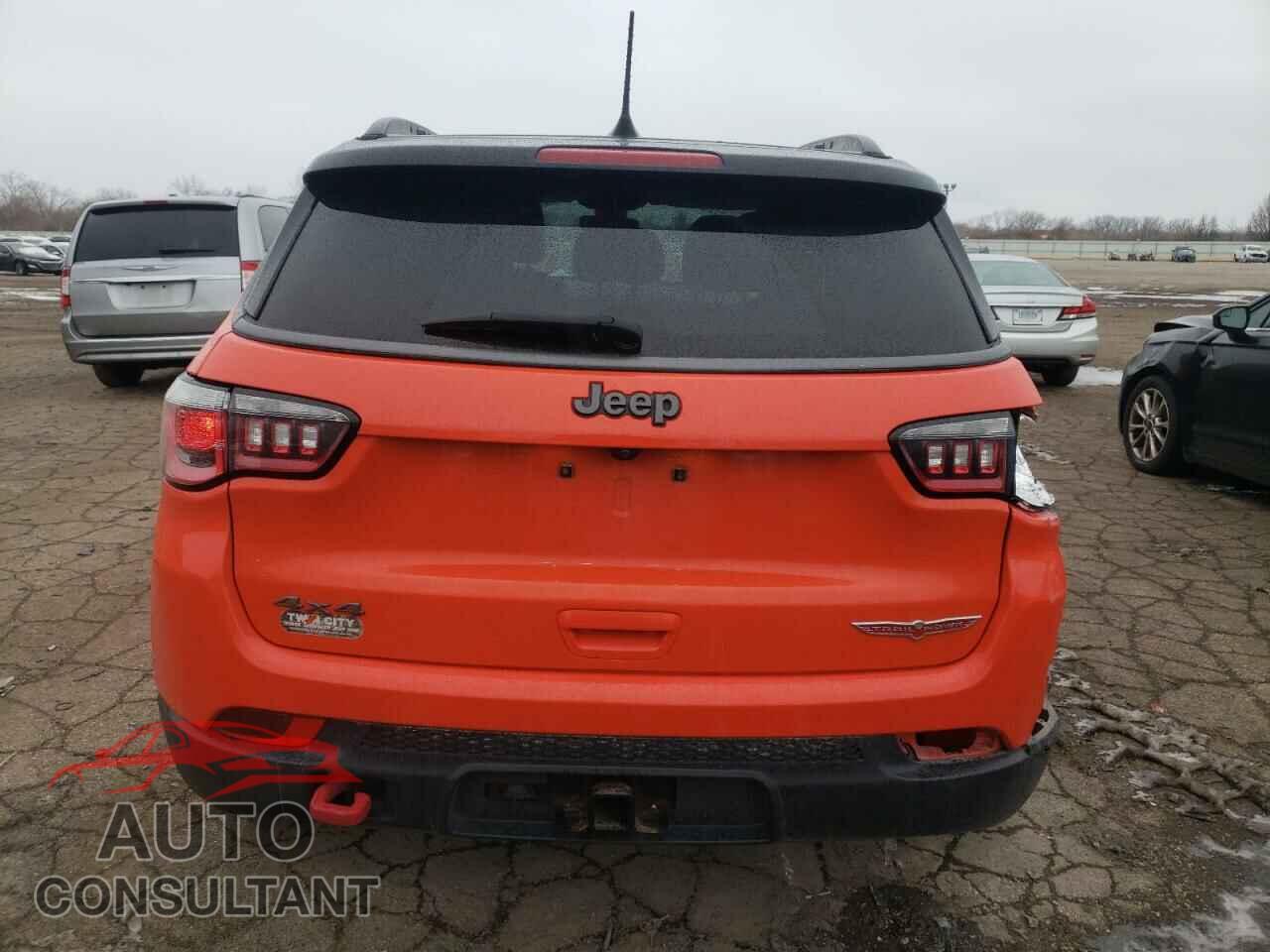 JEEP COMPASS 2018 - 3C4NJDDB4JT146251