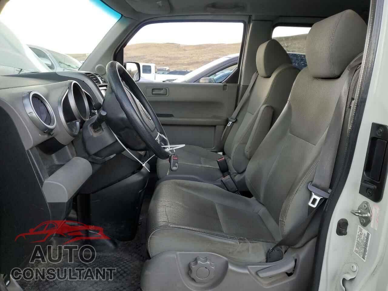 HONDA ELEMENT 2011 - 5J6YH1H79BL000559