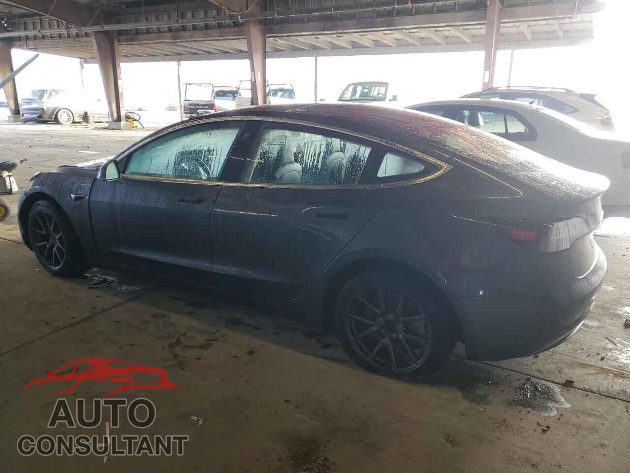TESLA MODEL 3 2018 - 5YJ3E1EA2JF052111