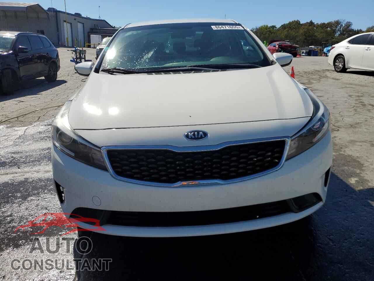 KIA FORTE 2018 - 3KPFK4A76JE168564