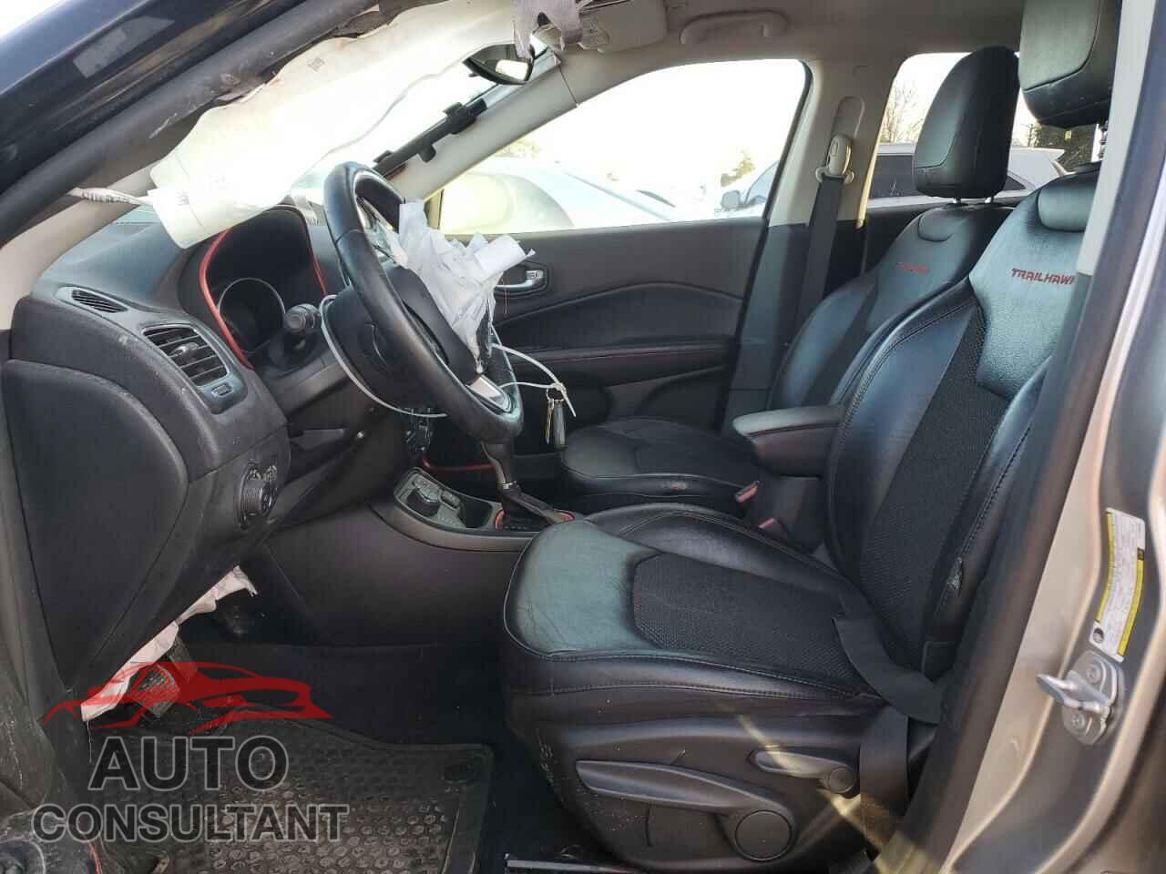 JEEP COMPASS 2018 - 3C4NJDDB2JT174596