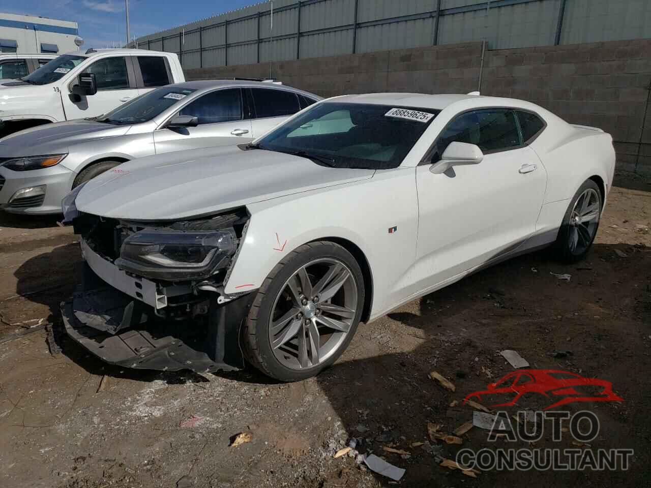 CHEVROLET CAMARO 2018 - 1G1FB1RX7J0181182