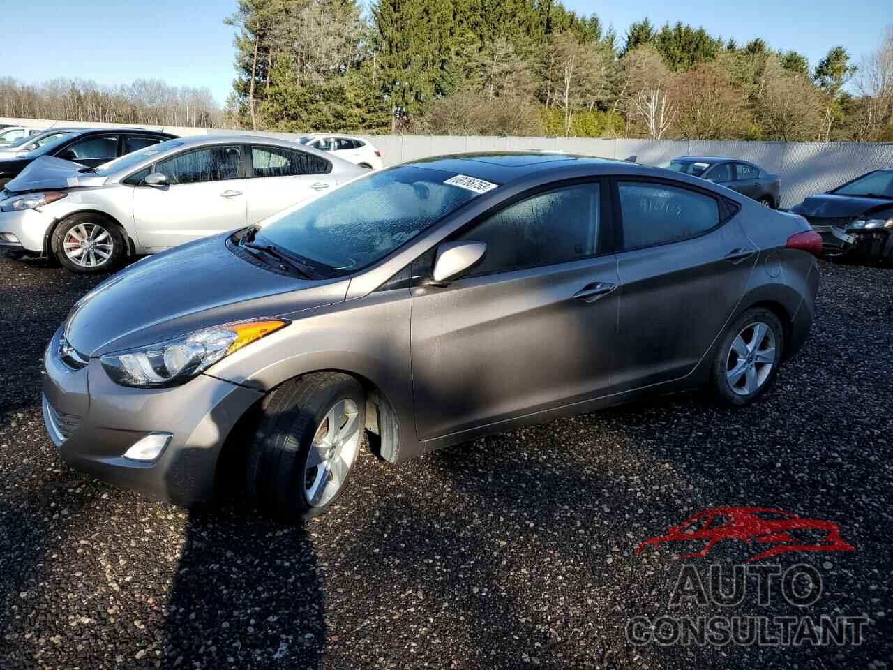HYUNDAI ELANTRA 2013 - 5NPDH4AE3DH393786