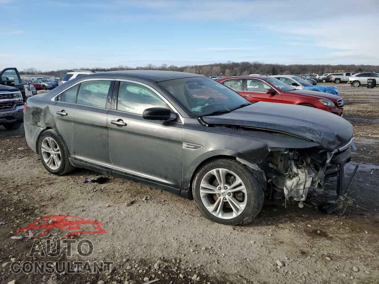 FORD TAURUS 2018 - 1FAHP2D84JG102040
