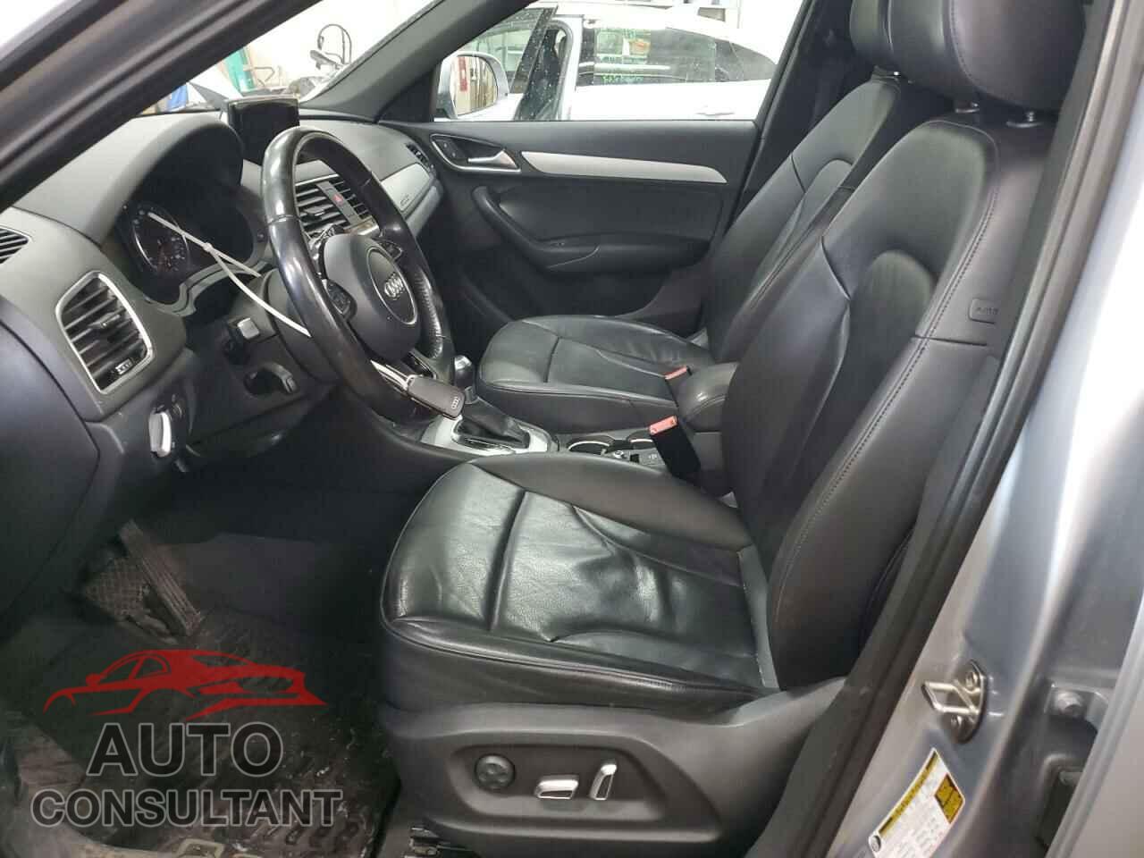 AUDI Q3 2017 - WA1ECCFS8HR003432