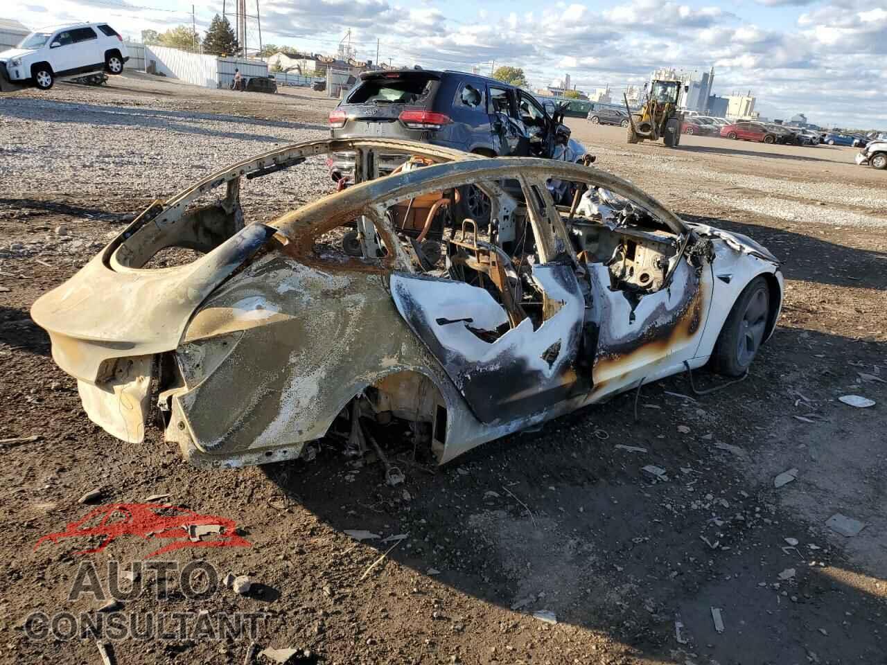 TESLA MODEL 3 2019 - 5YJ3E1EA5KF483902
