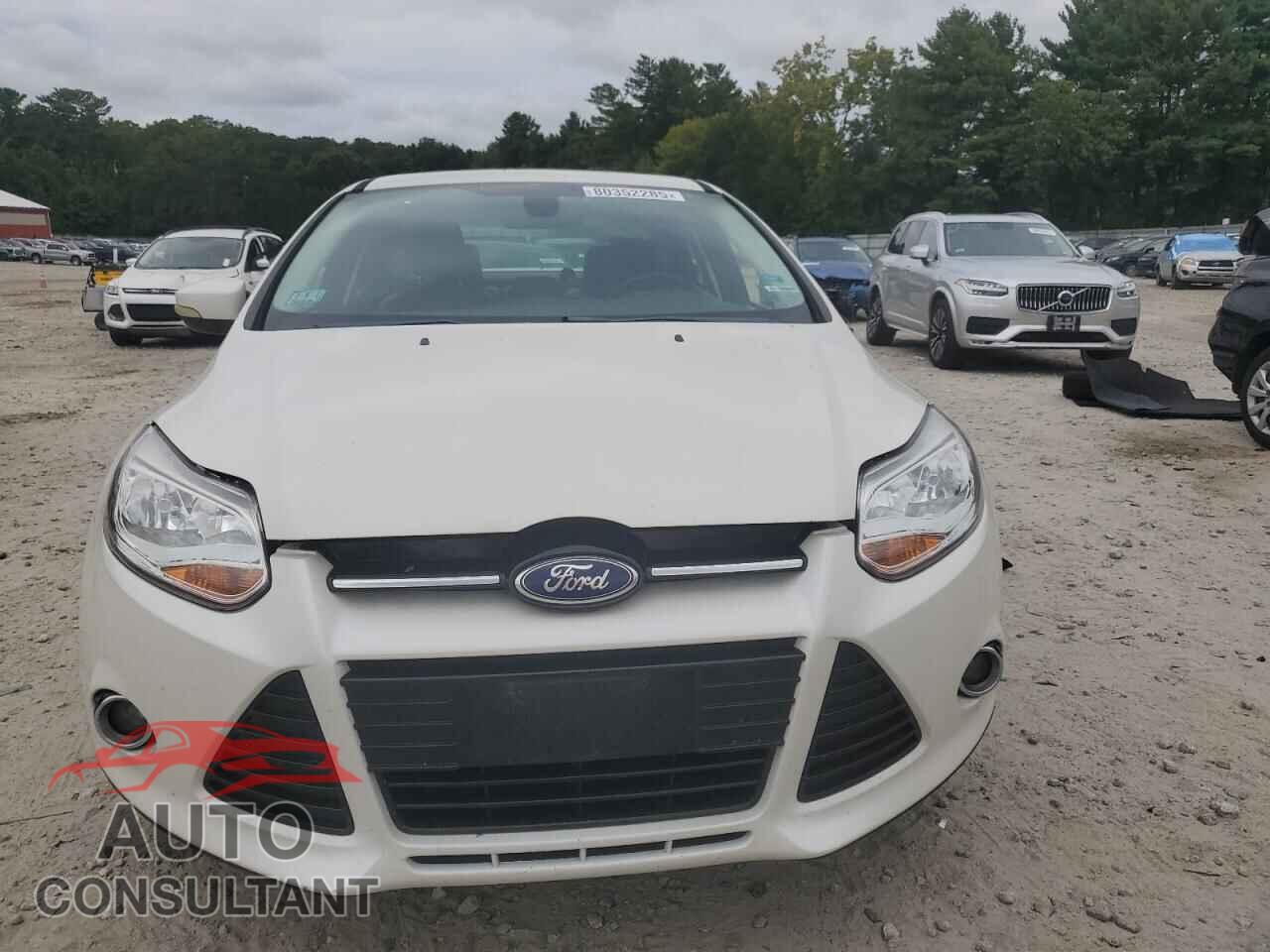 FORD FOCUS 2012 - 1FAHP3J22CL351582