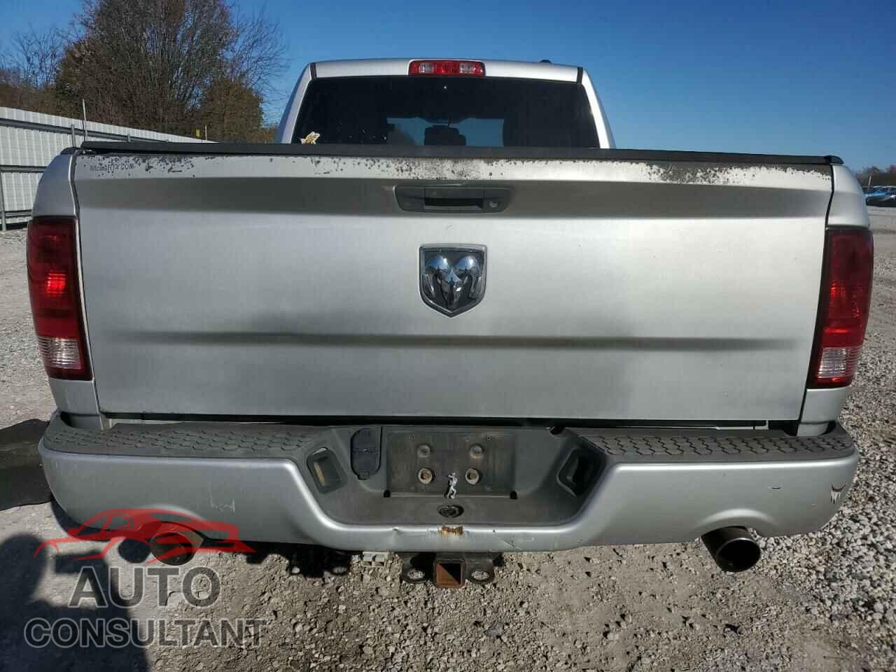 DODGE RAM 1500 2012 - 1C6RD7FT7CS283843