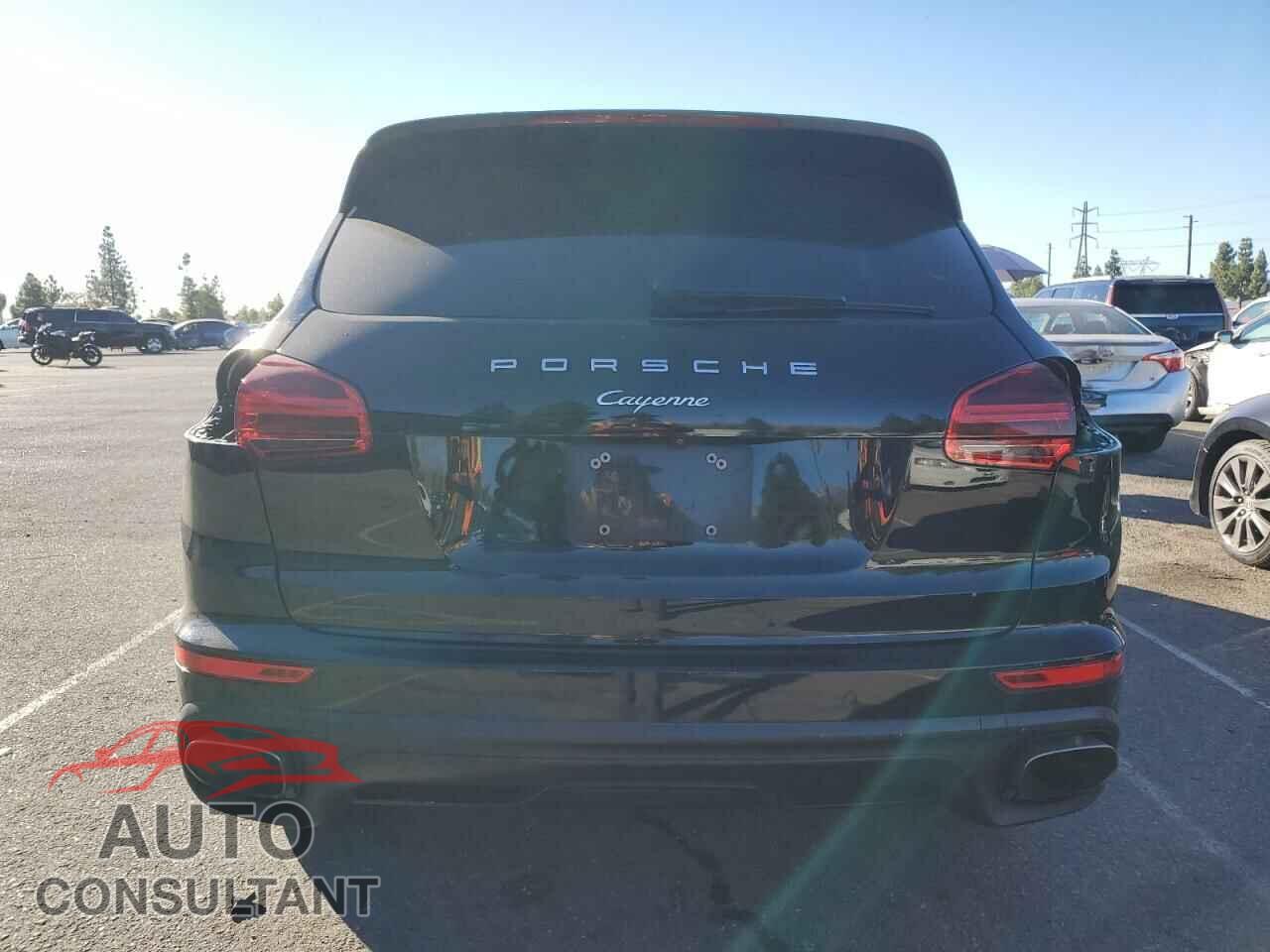 PORSCHE CAYENNE 2016 - WP1AA2A24GLA03505