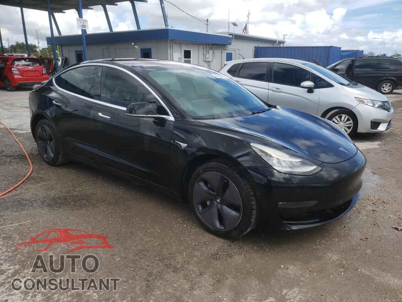 TESLA MODEL 3 2018 - 5YJ3E1EB2JF093993