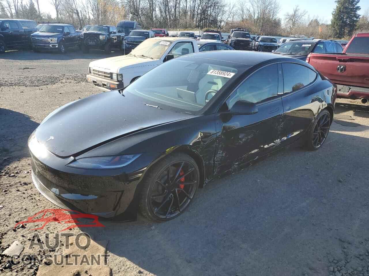 TESLA MODEL 3 2024 - 5YJ3E1ET4RF786584