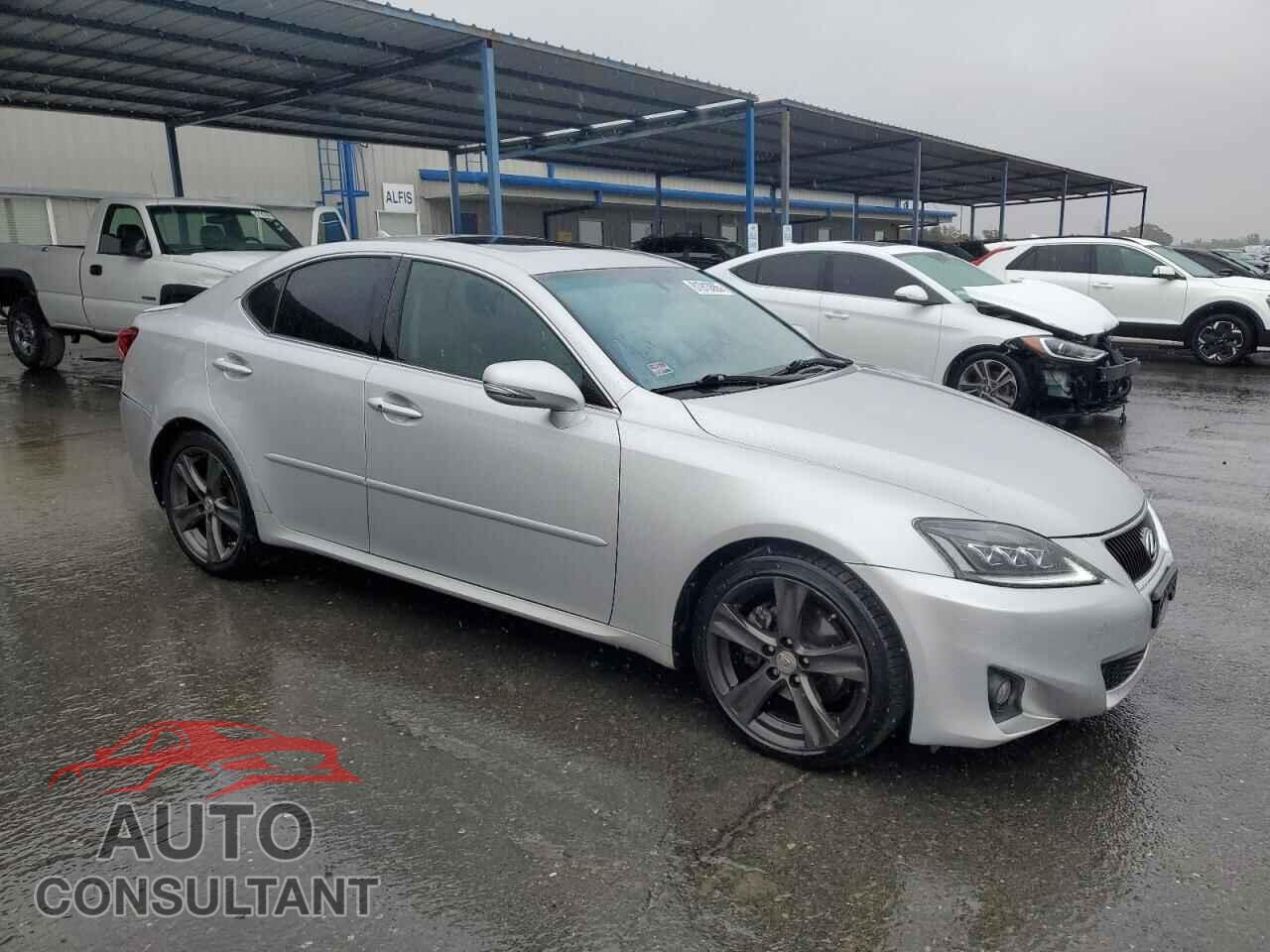 LEXUS IS 2011 - JTHBF5C24B5131941