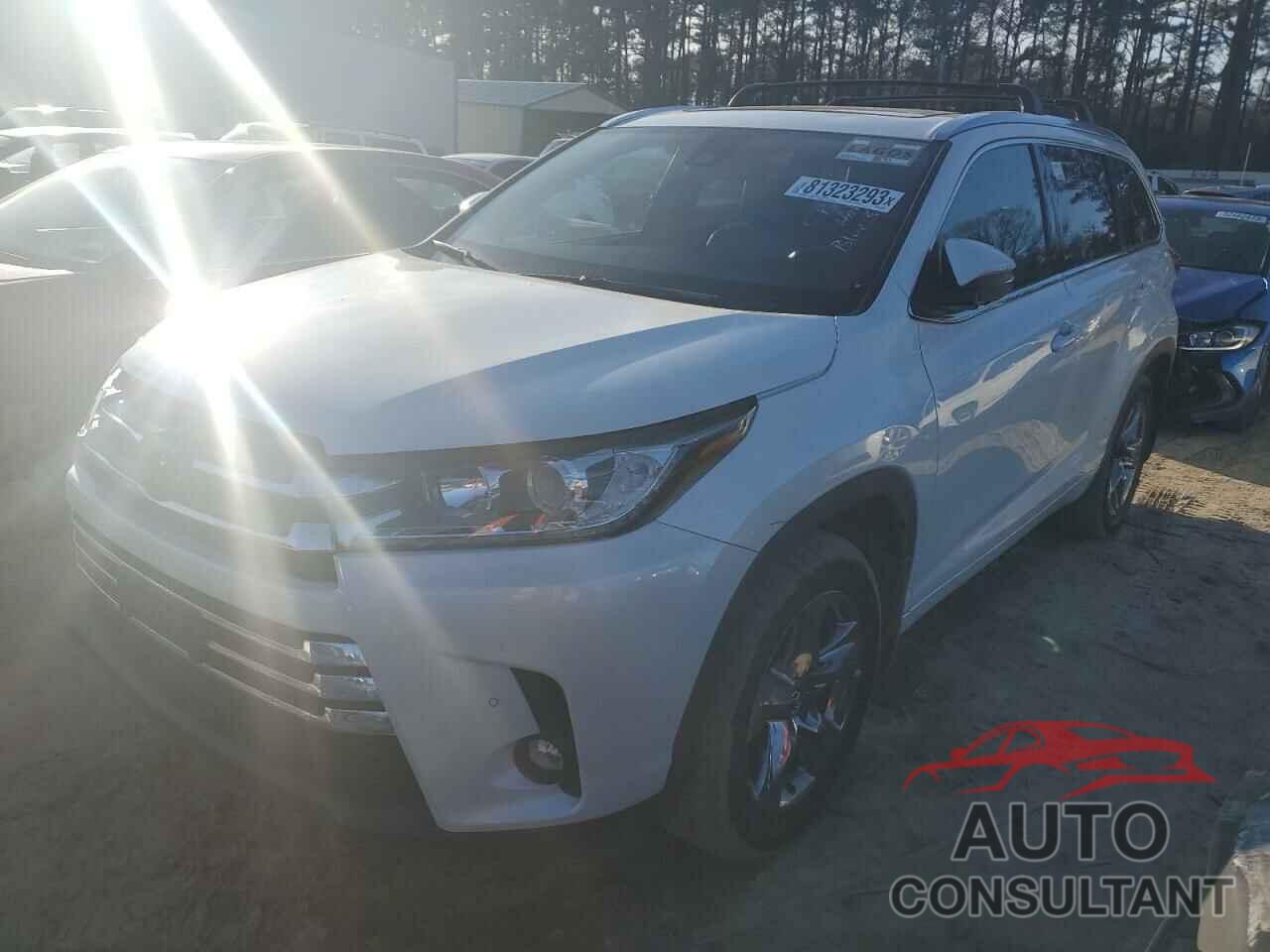 TOYOTA HIGHLANDER 2019 - 5TDDZRFH4KS972418