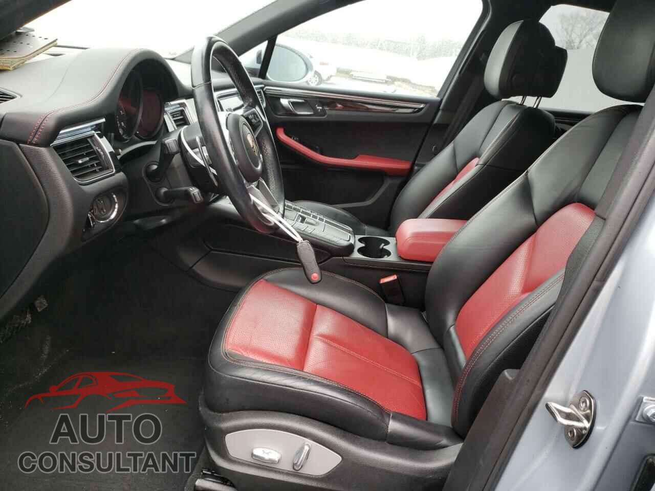 PORSCHE MACAN 2017 - WP1AA2A55HLB08937