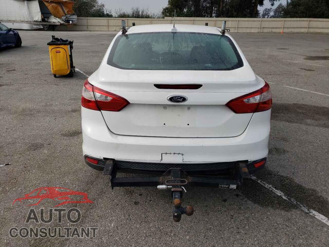 FORD FOCUS 2012 - 1FAHP3F2XCL457531