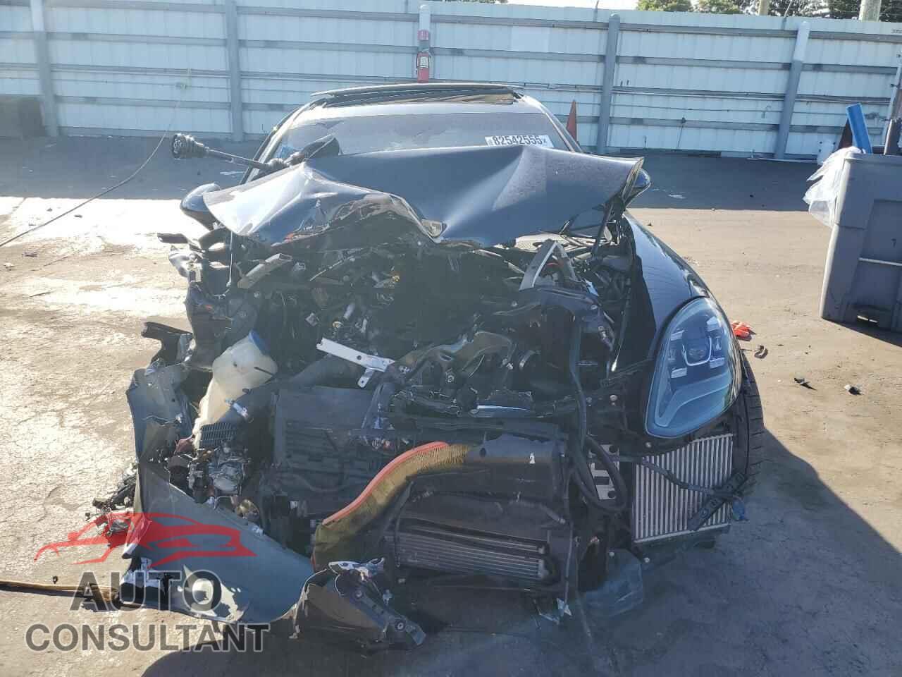 PORSCHE PANAMERA 2017 - WP0AB2A70HL122101