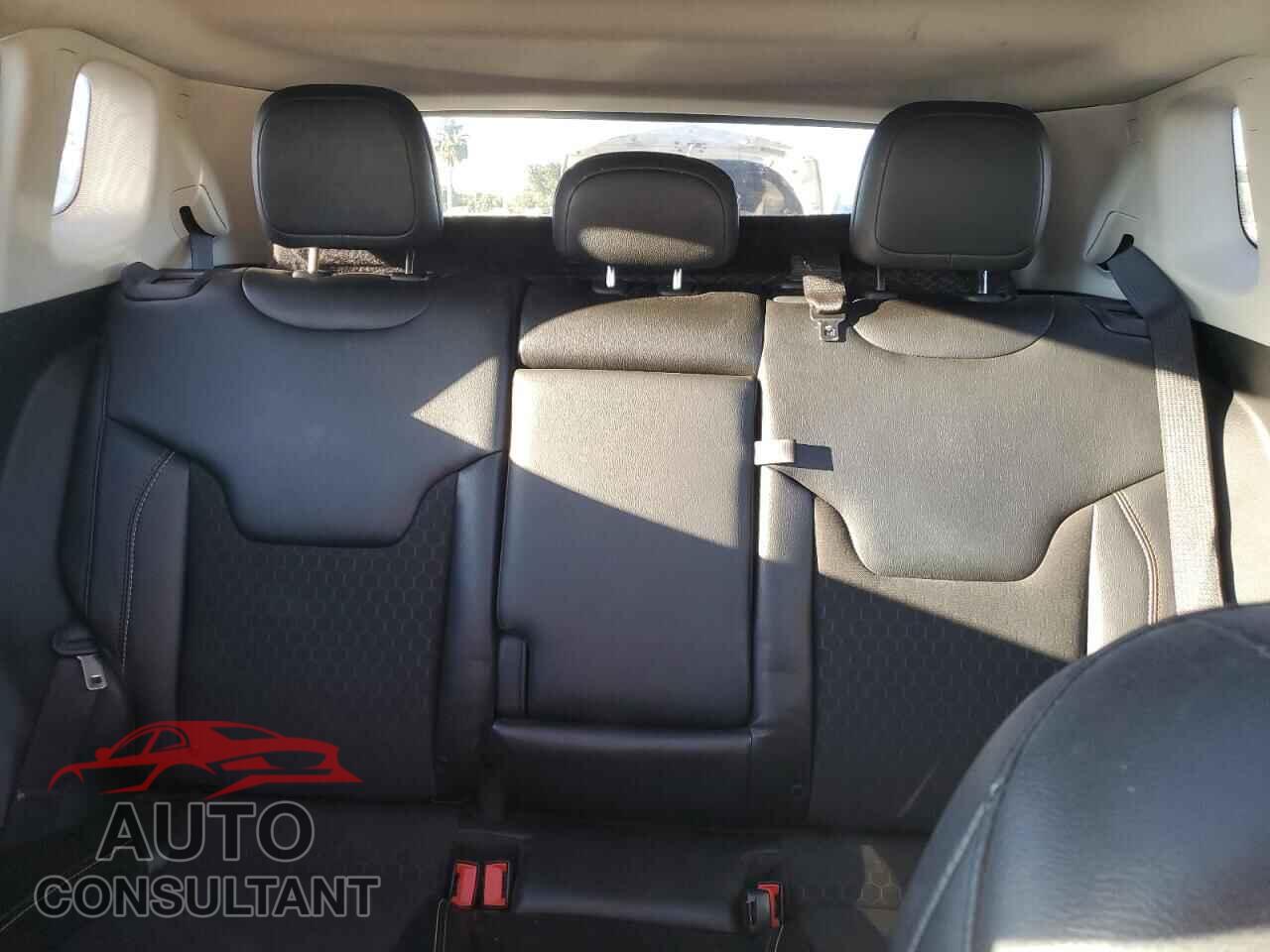 JEEP COMPASS 2020 - 3C4NJDBB2LT222085