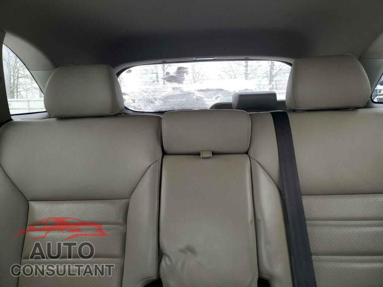 KIA SORENTO 2017 - 5XYPHDA53HG330231