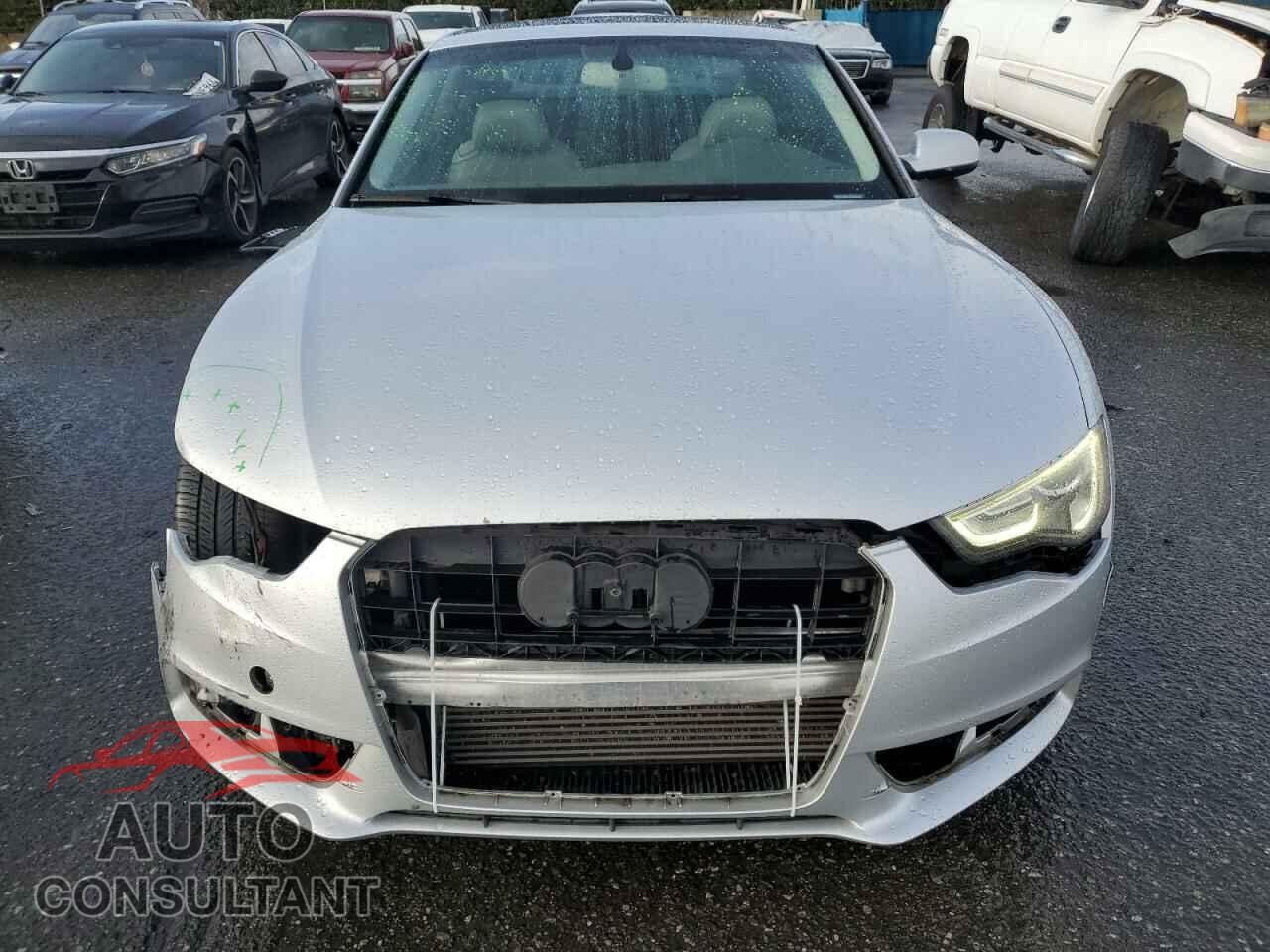 AUDI A5 2013 - WAULFAFR4DA047357