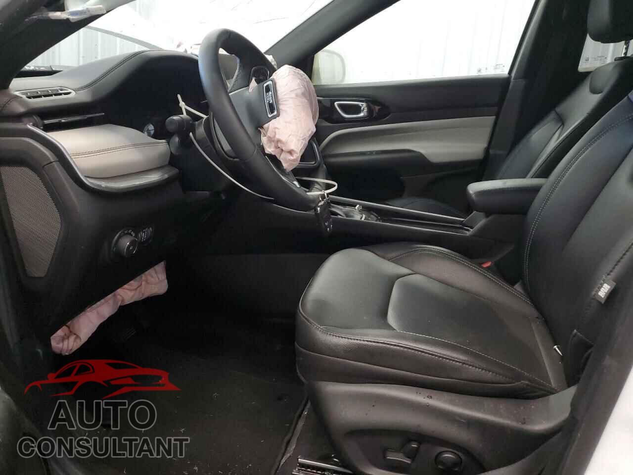 JEEP COMPASS 2025 - 3C4NJDCN3ST581663