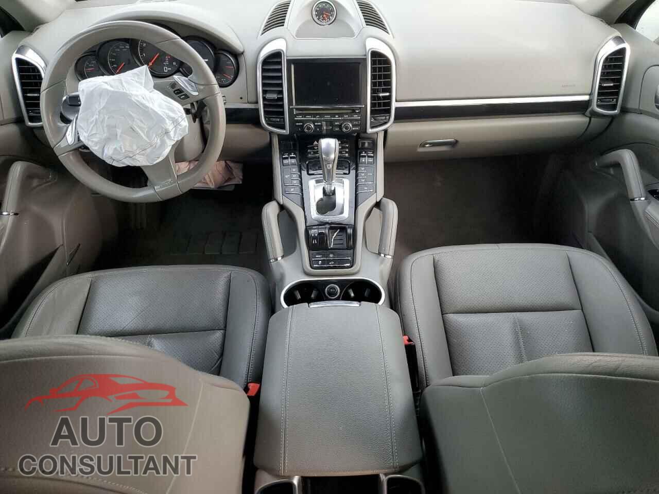 PORSCHE CAYENNE 2013 - WP1AA2A26DLA10502