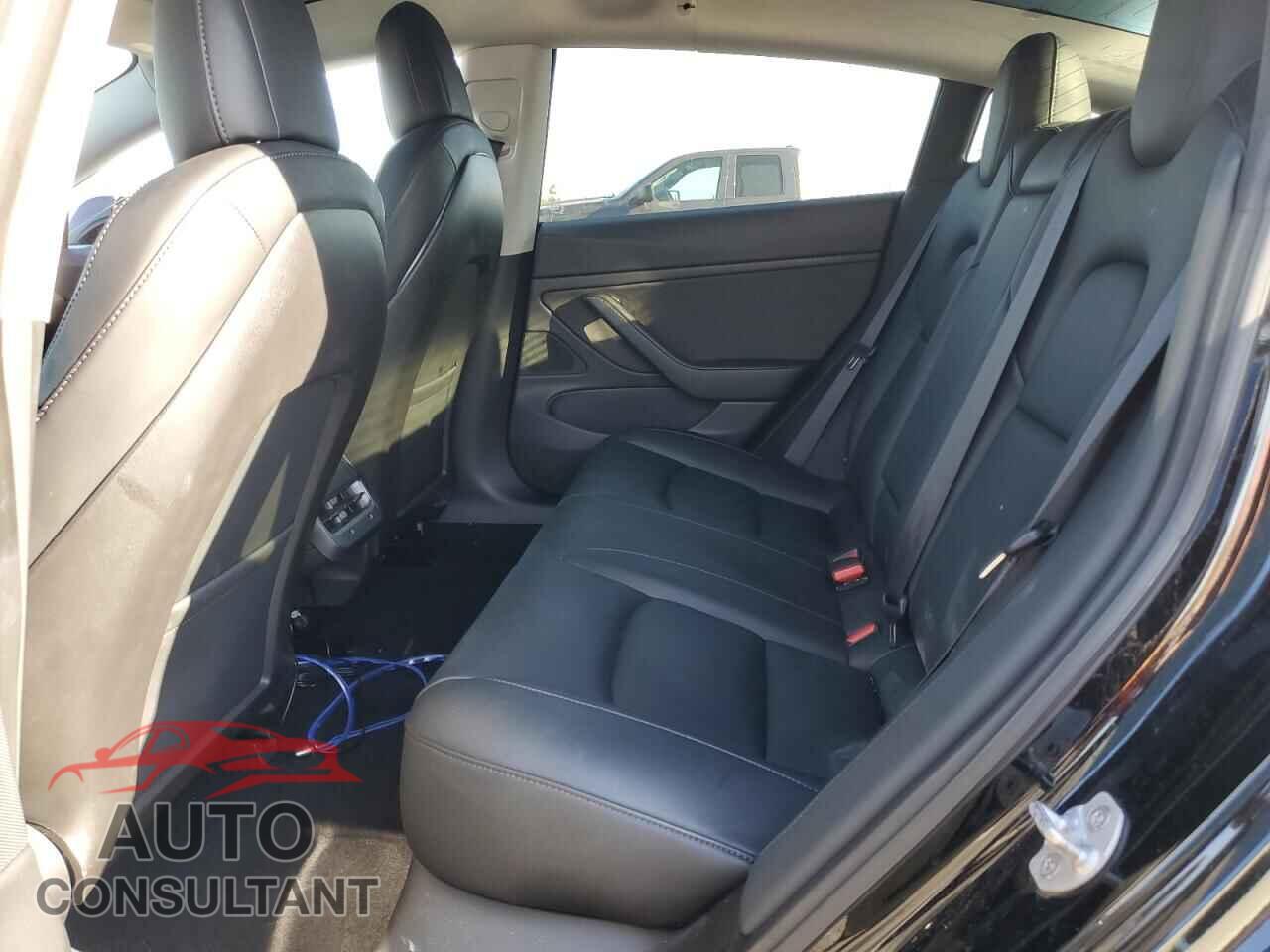 TESLA MODEL 3 2018 - 5YJ3E1EA8JF157249