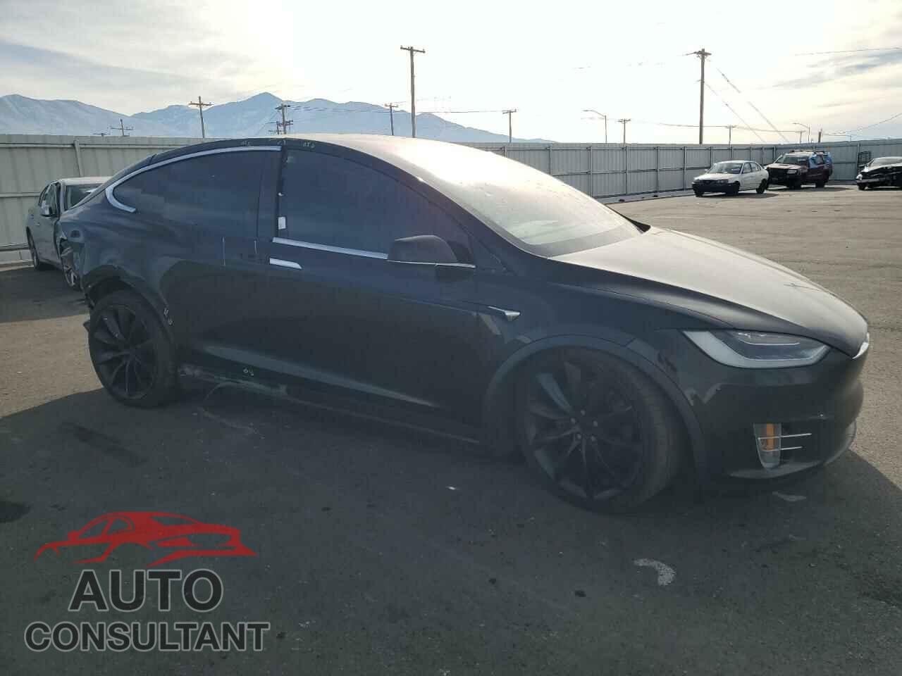TESLA MODEL X 2017 - 5YJXCBE20HF078528