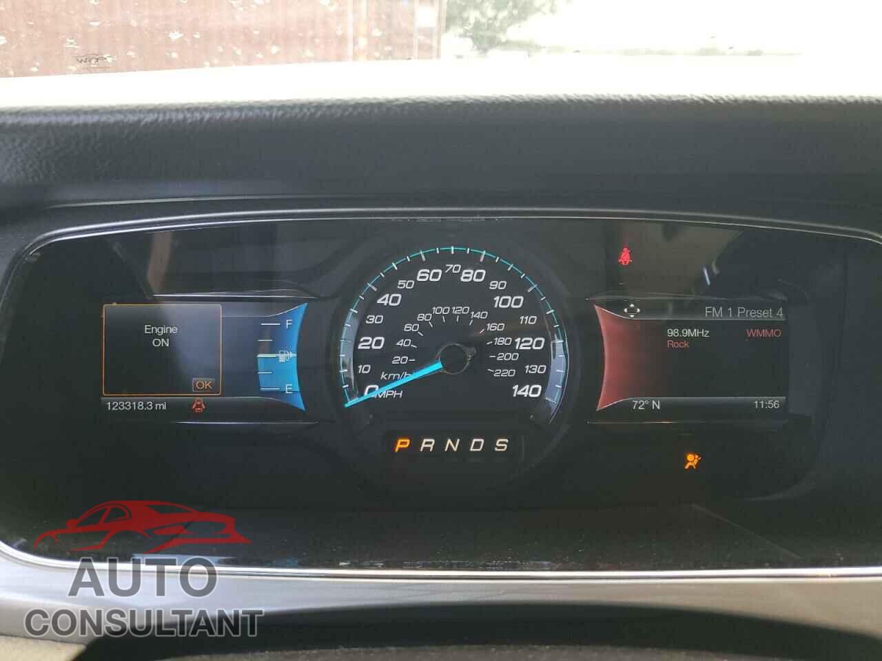 FORD TAURUS 2015 - 1FAHP2E80FG176884