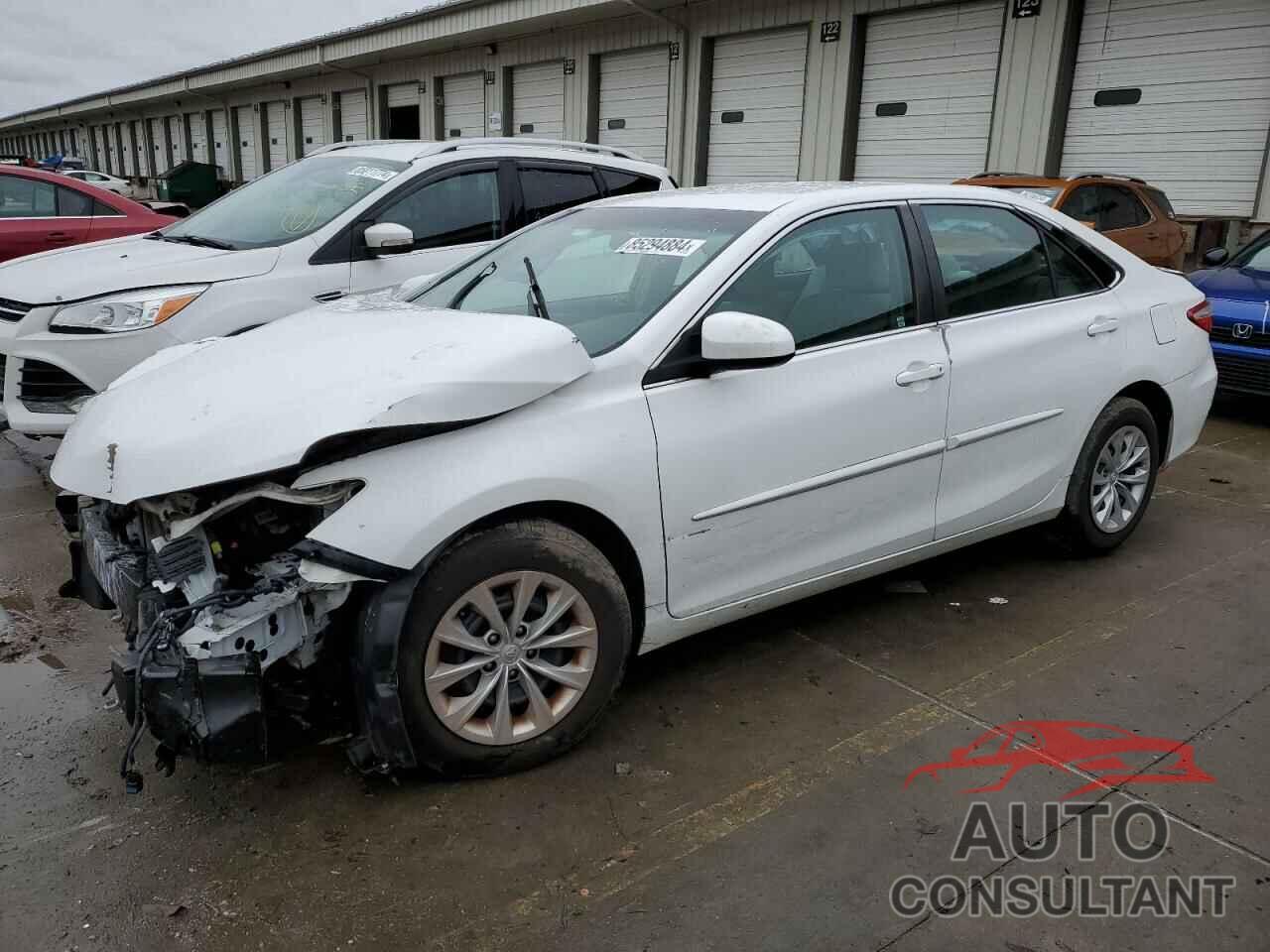 TOYOTA CAMRY 2015 - 4T4BF1FK3FR482567